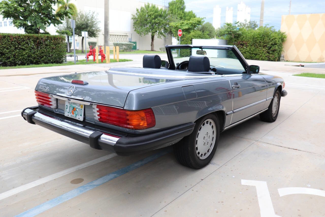 Used 1989 Mercedes-Benz 560 SL image 8