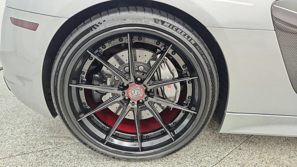 Used 2017 Audi R8 V10 plus AWD/4WD image 13