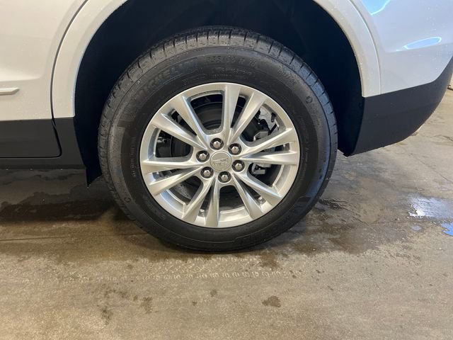 New 2026 Cadillac XT5 Luxury image 18