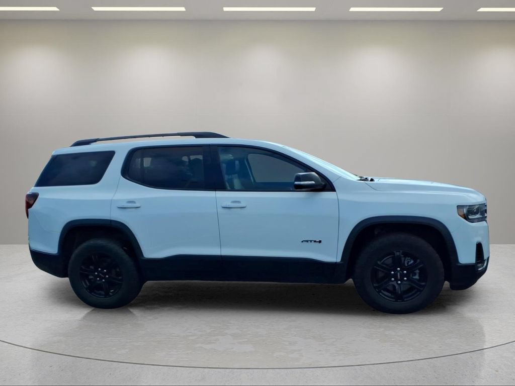 Used 2023 GMC Acadia AT4 w/ Technology Package AWD/4WD image 2