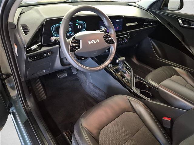 Used 2023 Kia Niro EX FWD image 10
