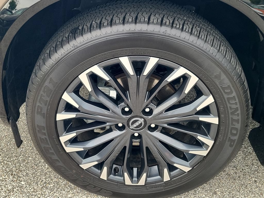 Used 2025 Nissan Rogue Platinum w/ Platinum Premium Package FWD image 7
