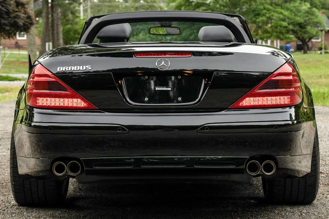 Used 2004 Mercedes-Benz SL 500 image 7