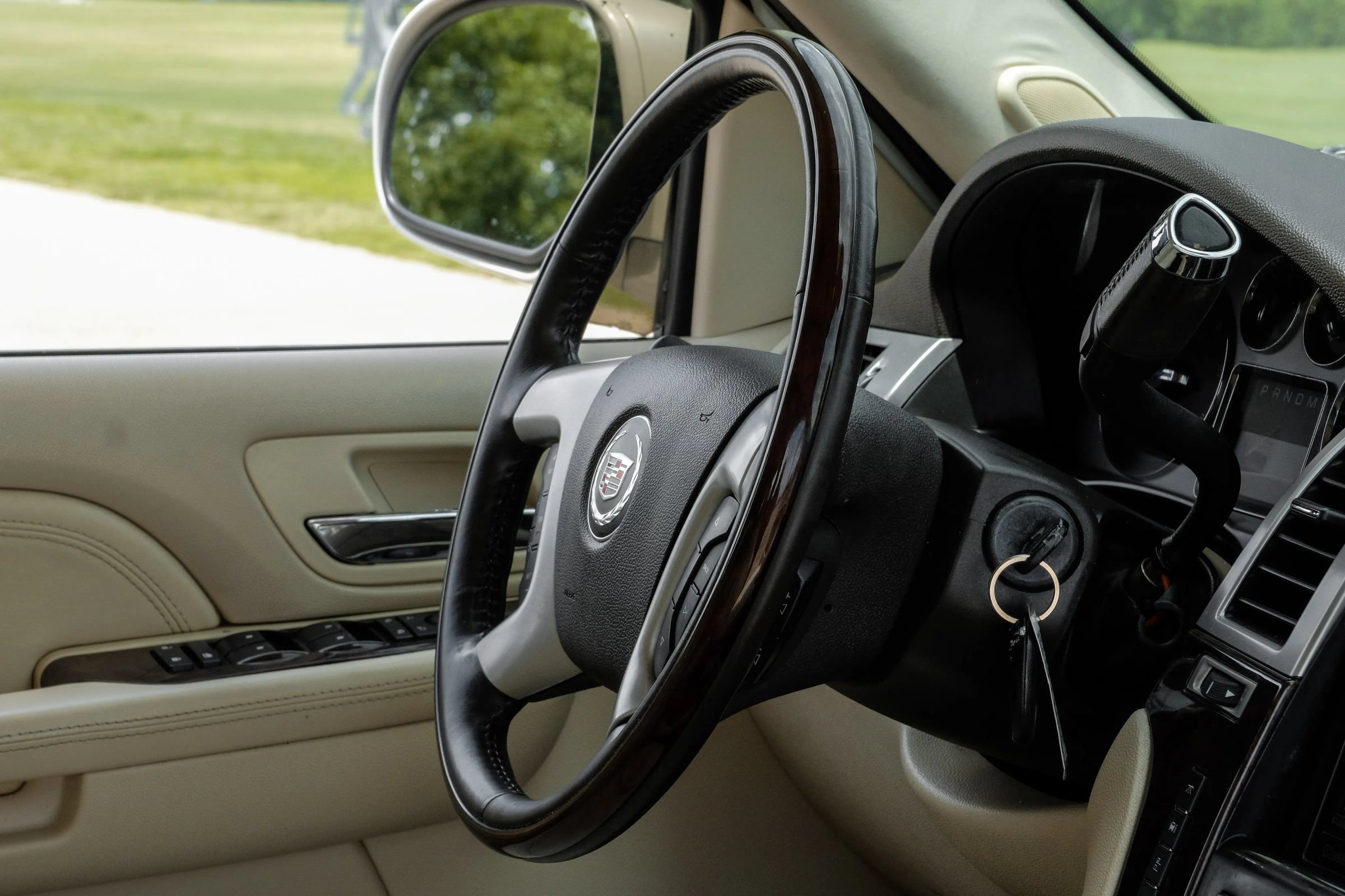 Used 2007 Cadillac Escalade EXT w/ Information Package AWD/4WD image 18
