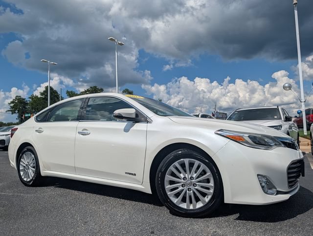 Used 2014 Toyota Avalon Limited w/ Technology Package FWD image 17