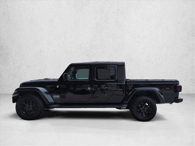 Used 2023 Jeep Gladiator Overland AWD/4WD image 9