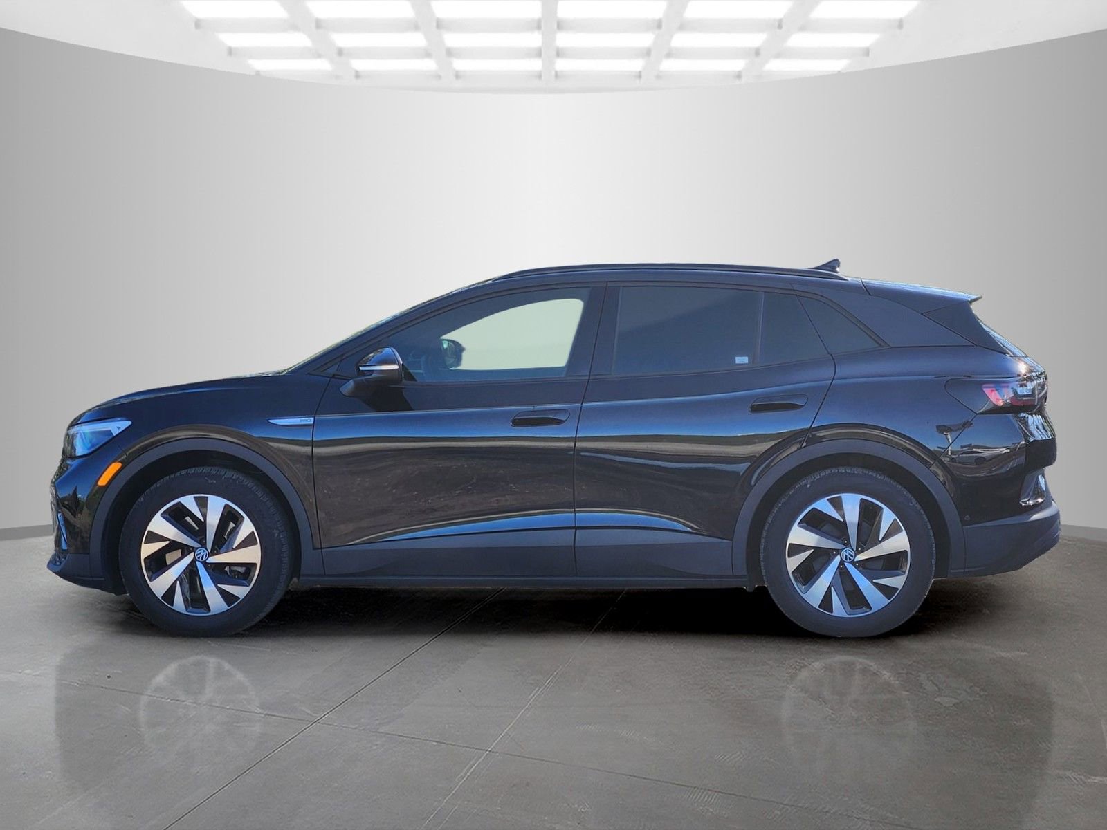 Used 2024 Volkswagen ID.4 Pro image 4