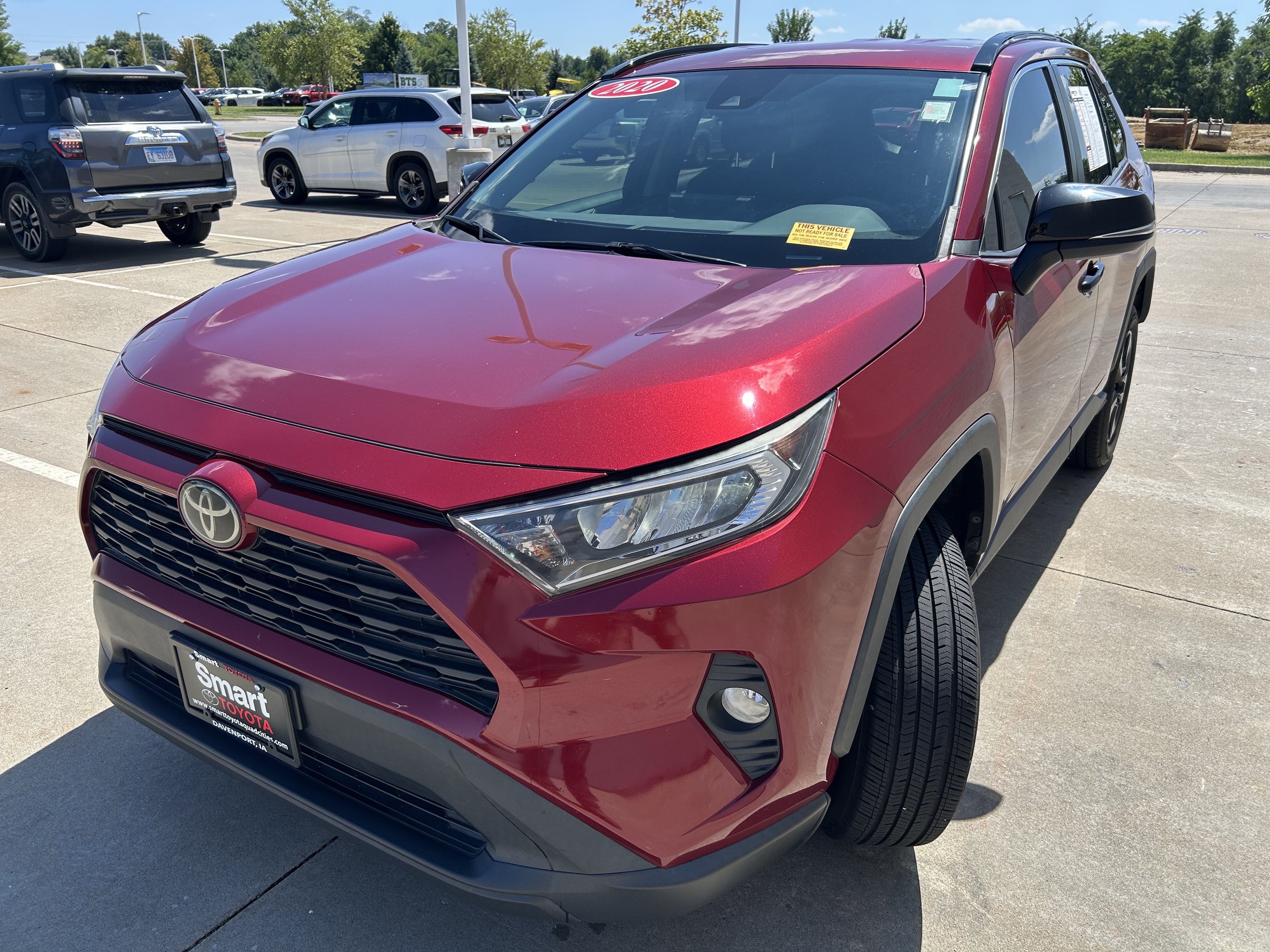 Used 2020 Toyota RAV4 XLE FWD image 3