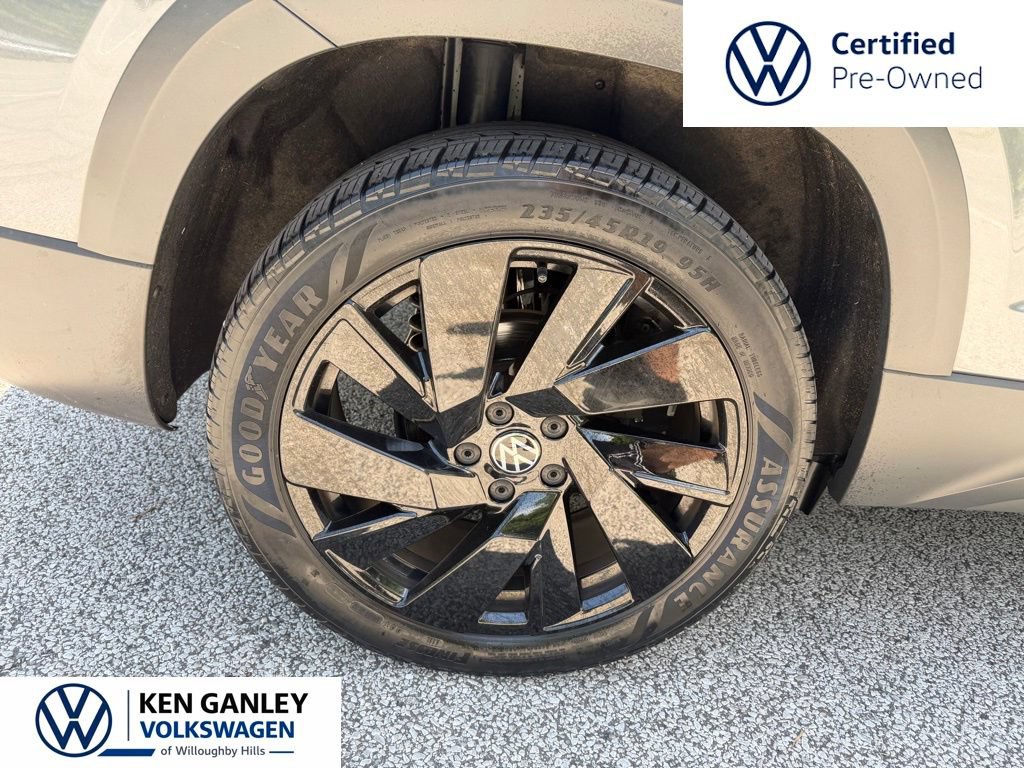 Certified 2023 Volkswagen Taos SEL w/ Black Wheel Package AWD/4WD image 36