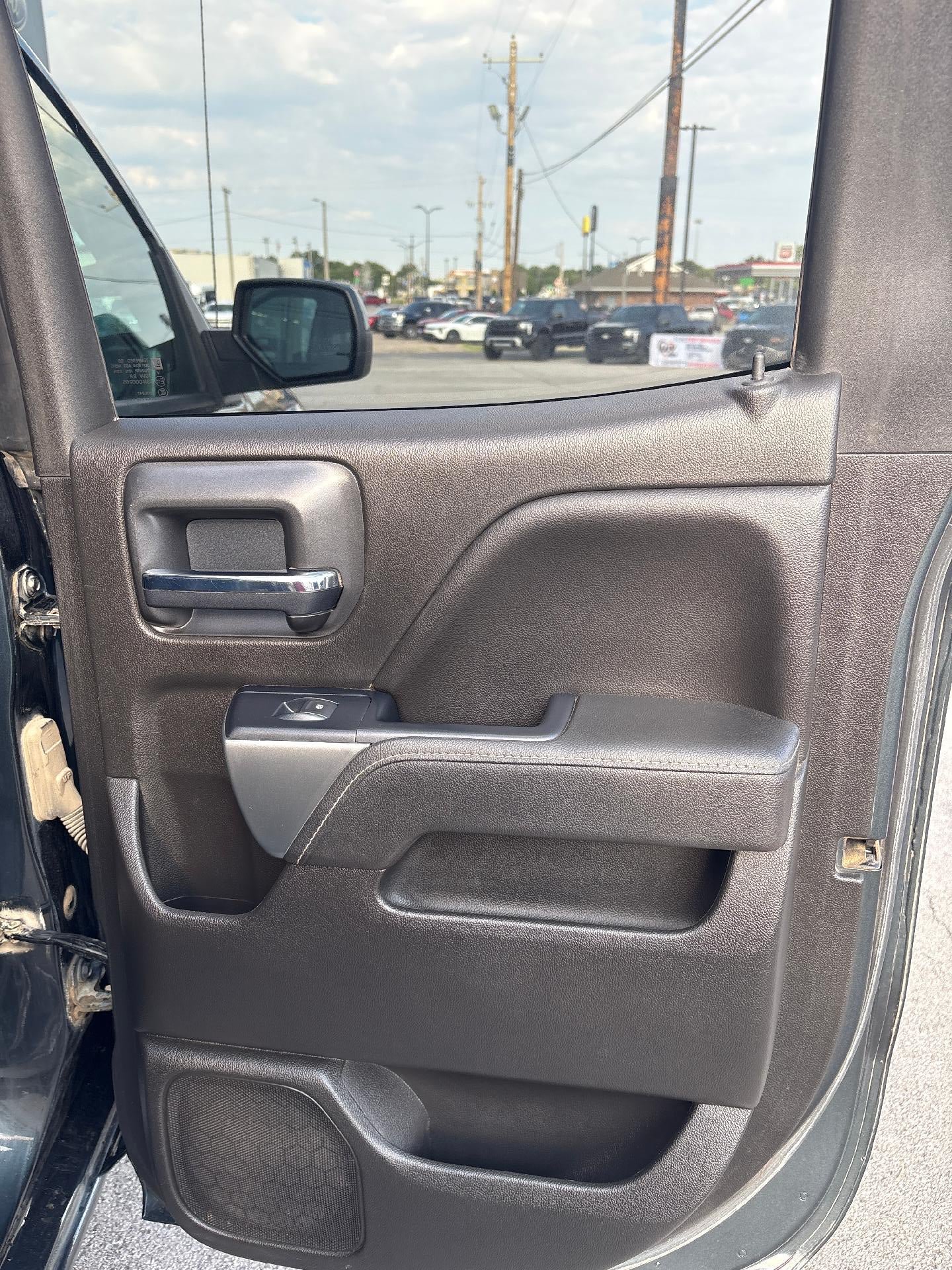 Used 2018 Chevrolet Silverado 1500 LT w/ All Star Edition AWD/4WD image 13