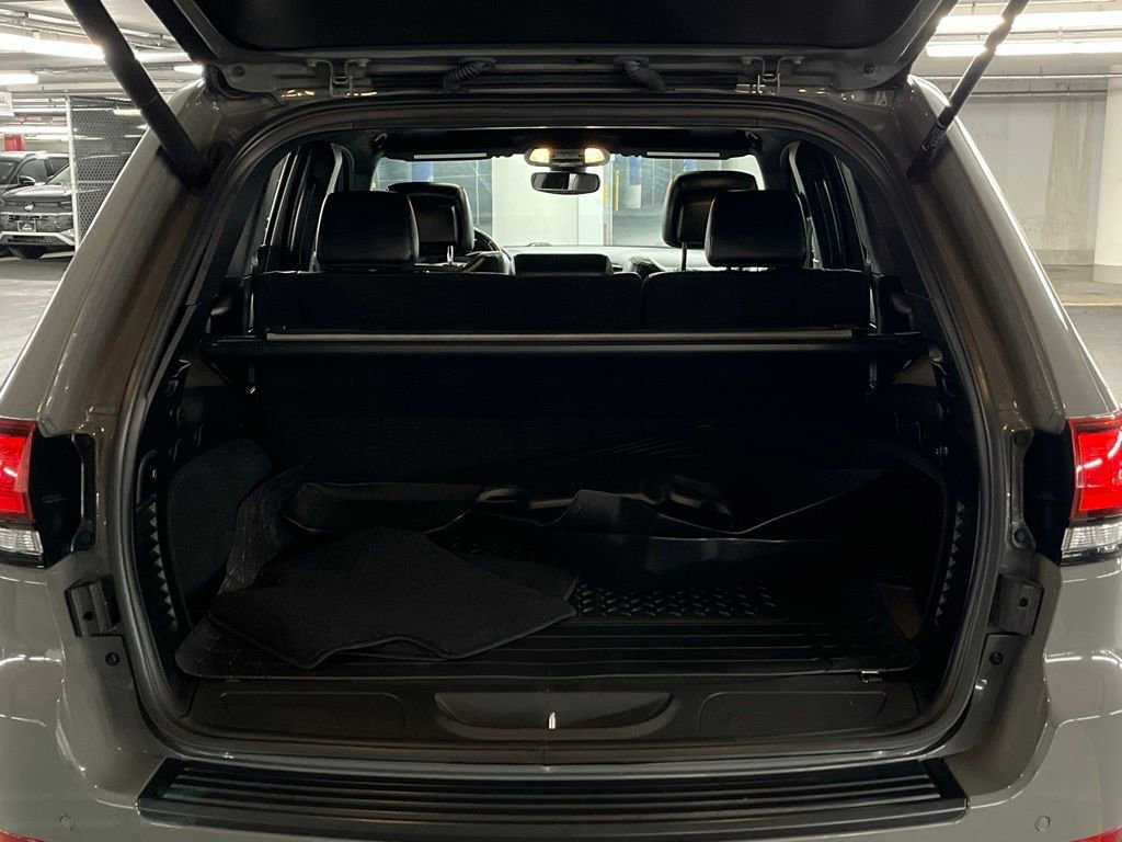 Used 2020 Jeep Grand Cherokee Altitude image 34