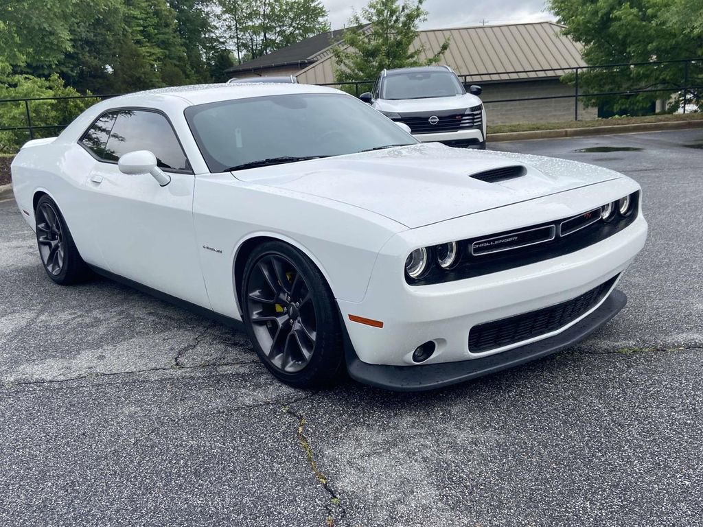 Used 2022 Dodge Challenger R/T RWD image 7