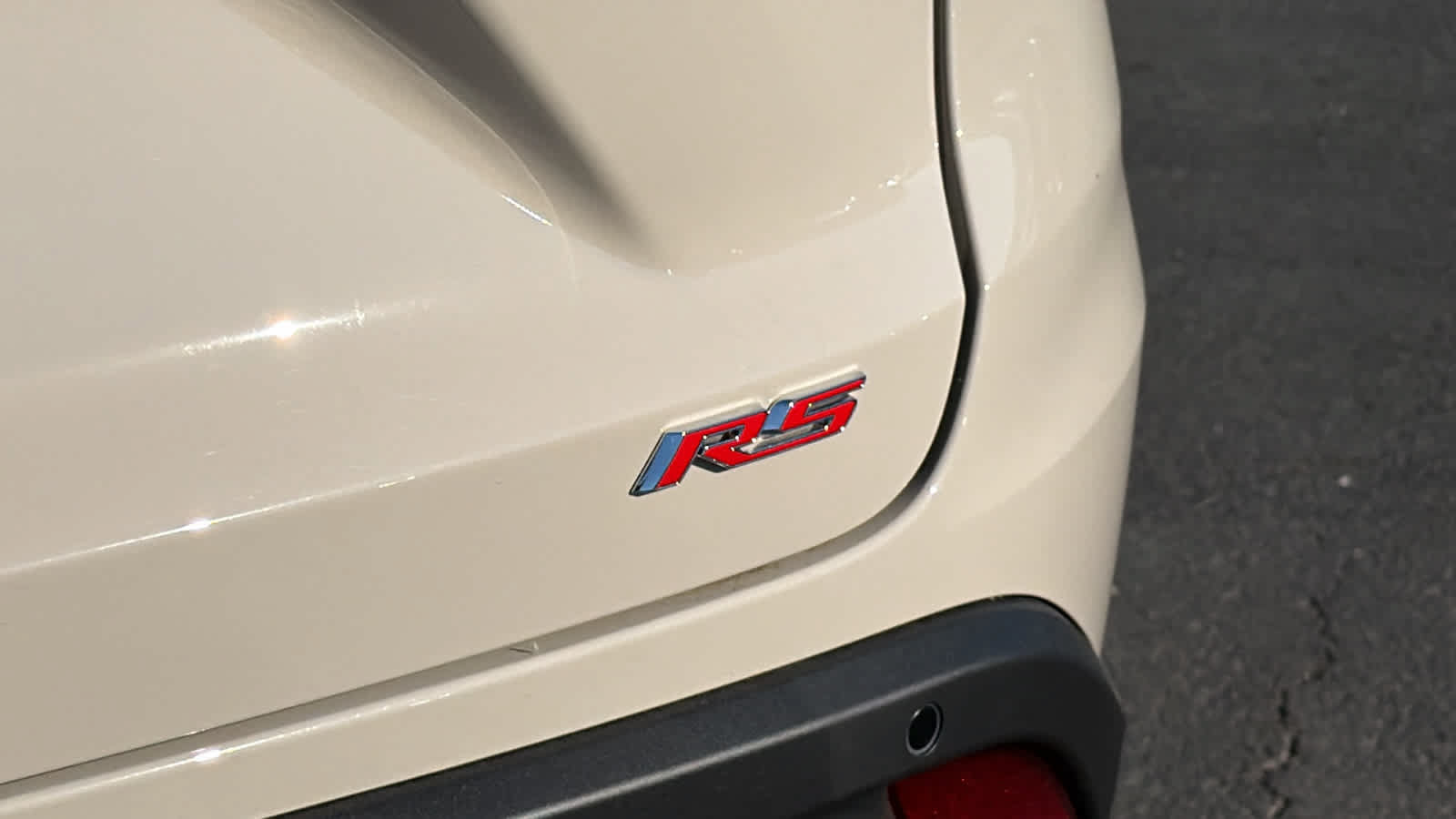 New 2026 Chevrolet Trax RS w/ Sunroof Package FWD image 28