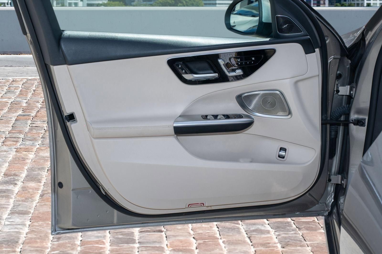 Used 2022 Mercedes-Benz C 300 4MATIC Sedan w/ Exclusive Trim Package image 12