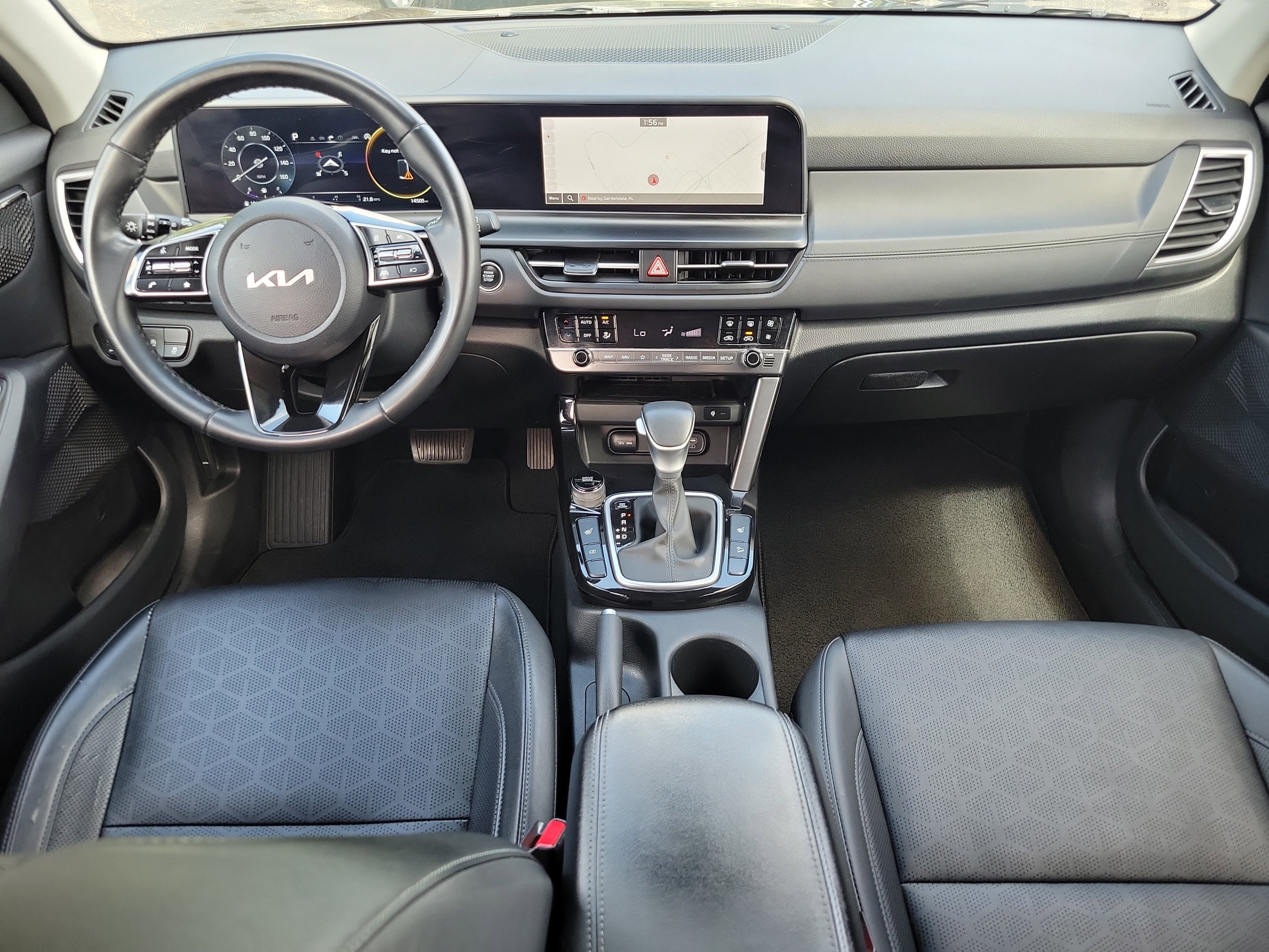 Used 2024 Kia Seltos EX image 10