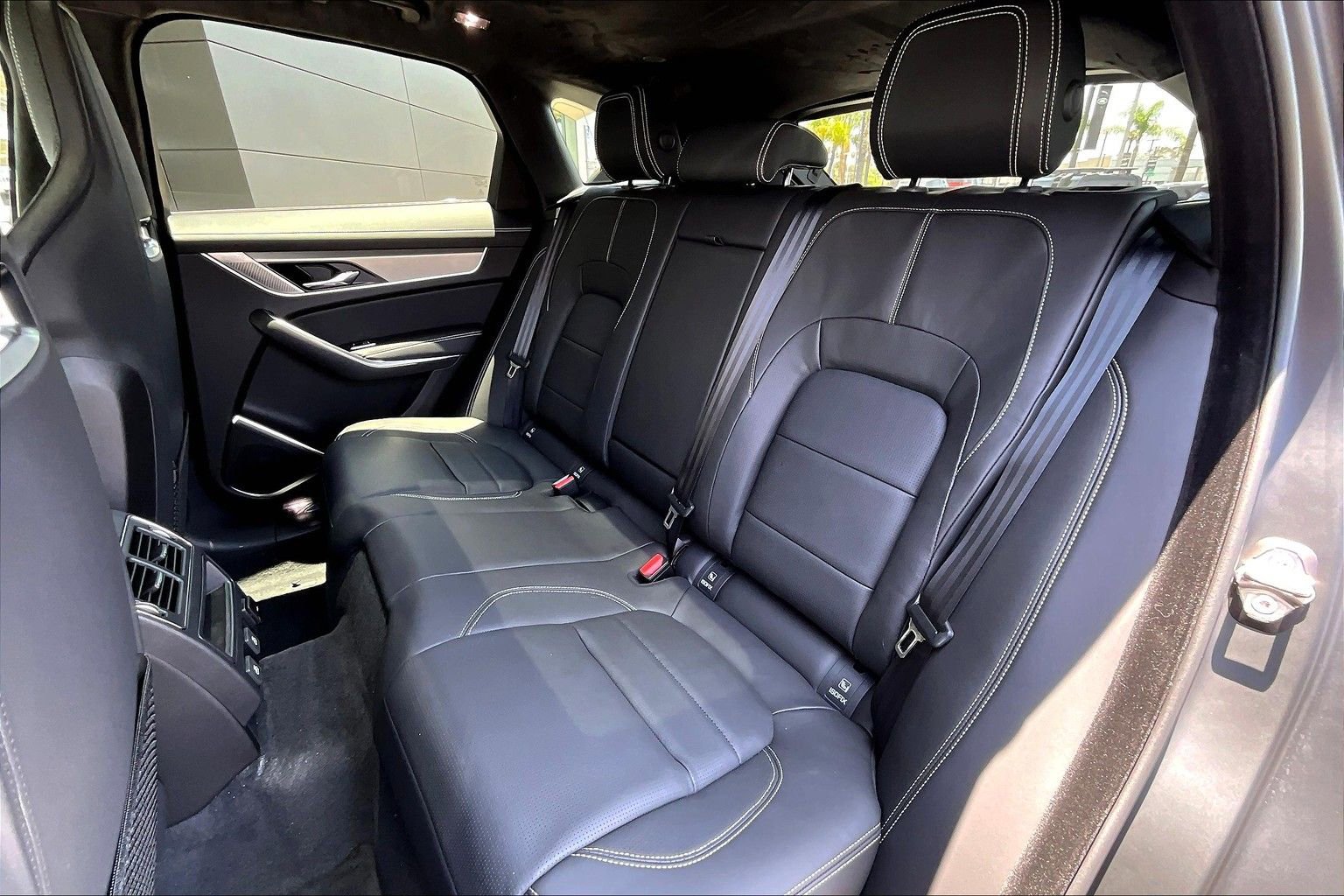 New 2026 Jaguar F-PACE R-Dynamic S image 10