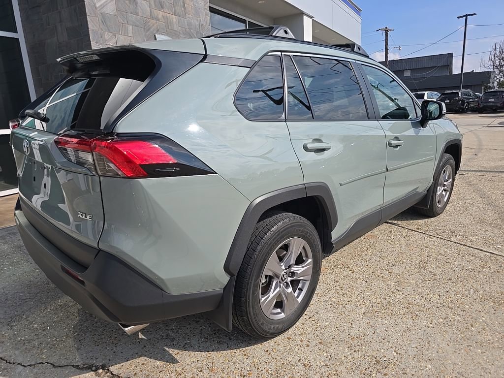 Used 2023 Toyota RAV4 XLE image 3