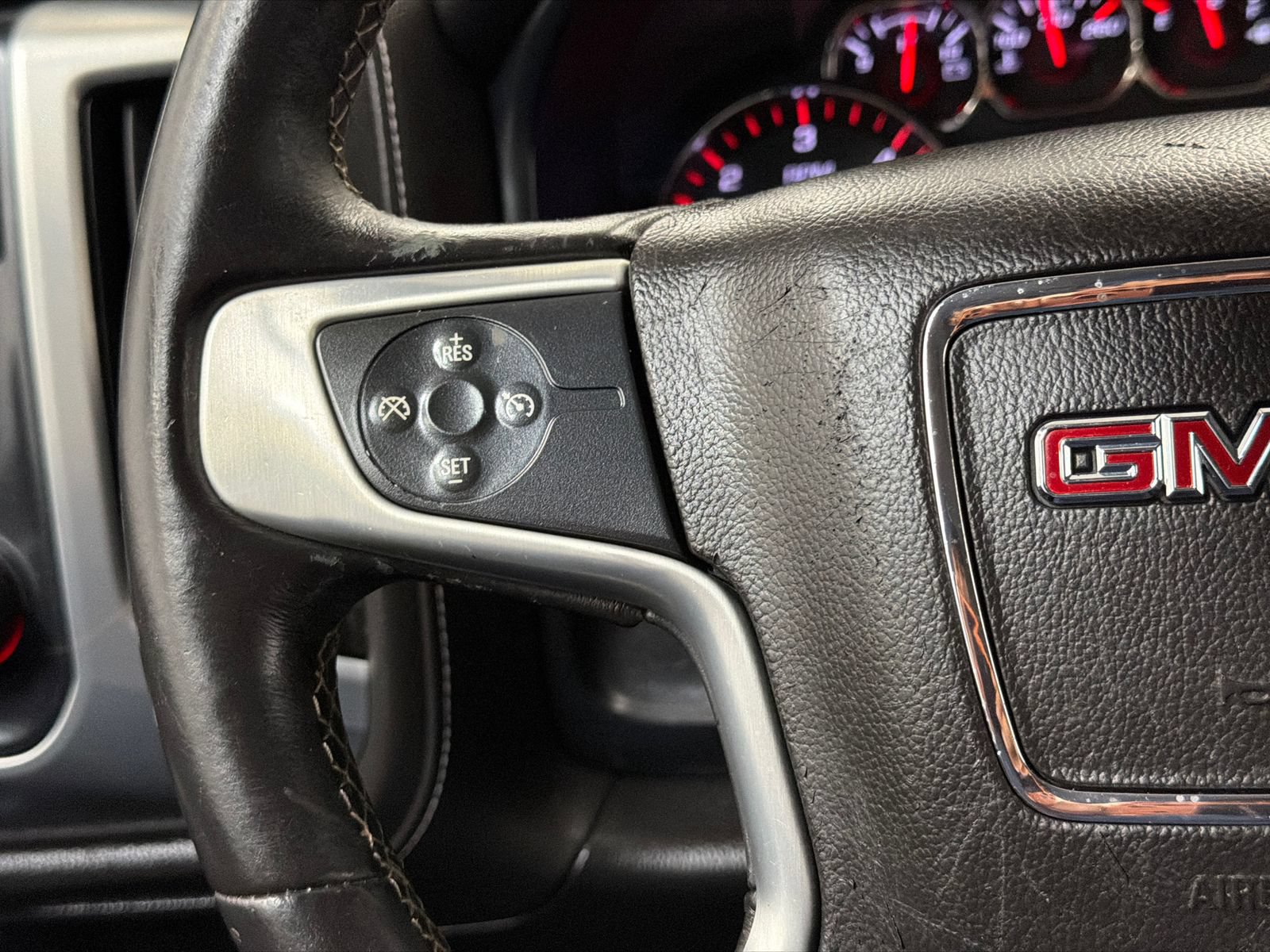 Used 2014 GMC Sierra 1500 SLE w/ SLE Value Package AWD/4WD image 21