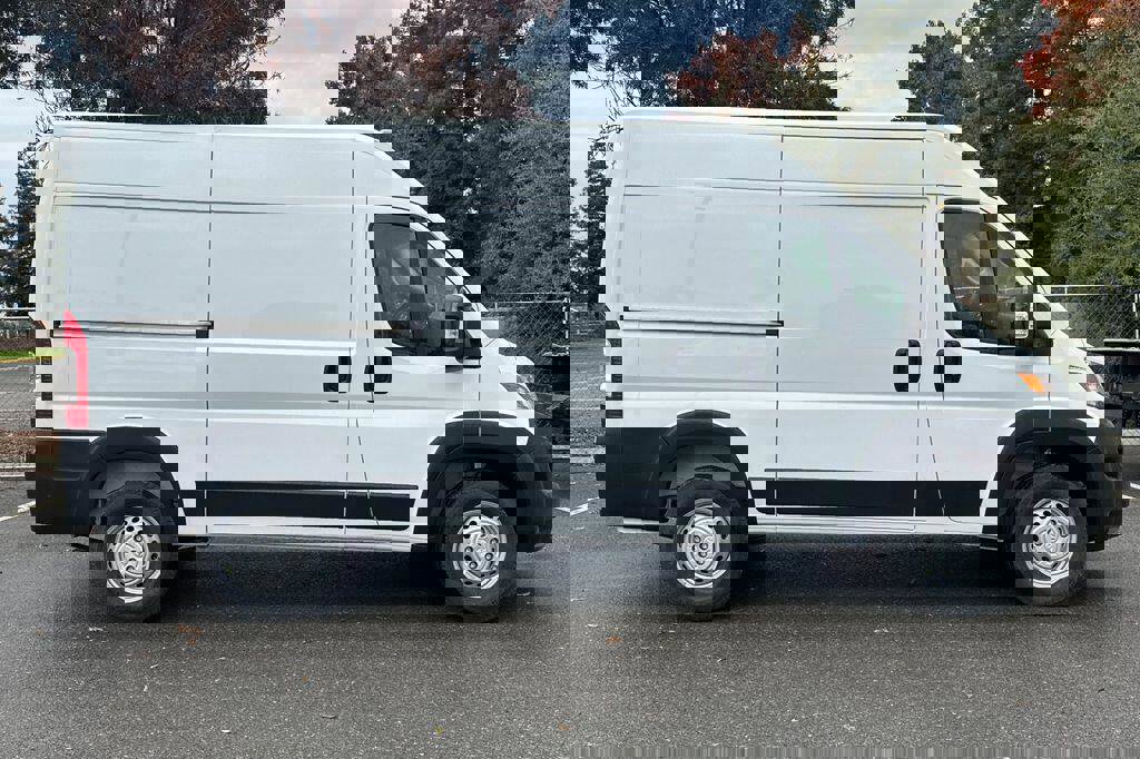 New 2025 RAM ProMaster 2500 w/ Convenience Group image 3