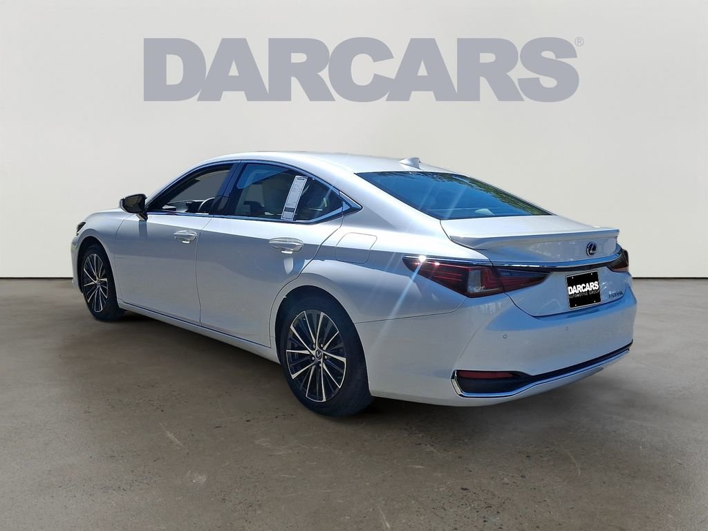 Used 2023 Lexus ES 300h w/ Premium Package FWD image 4