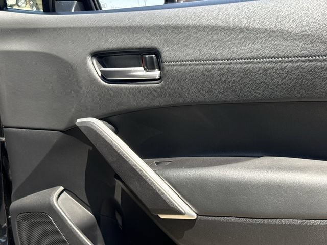 Used 2025 Toyota Corolla Cross AWD Hybrid w/ Convenience Package image 30