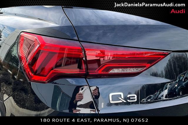 Used 2025 Audi Q3 2.0T Premium w/ Convenience Package image 22