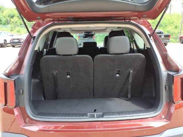 Used 2024 Kia Sorento S w/ Panoramic Sunroof Package AWD/4WD image 13