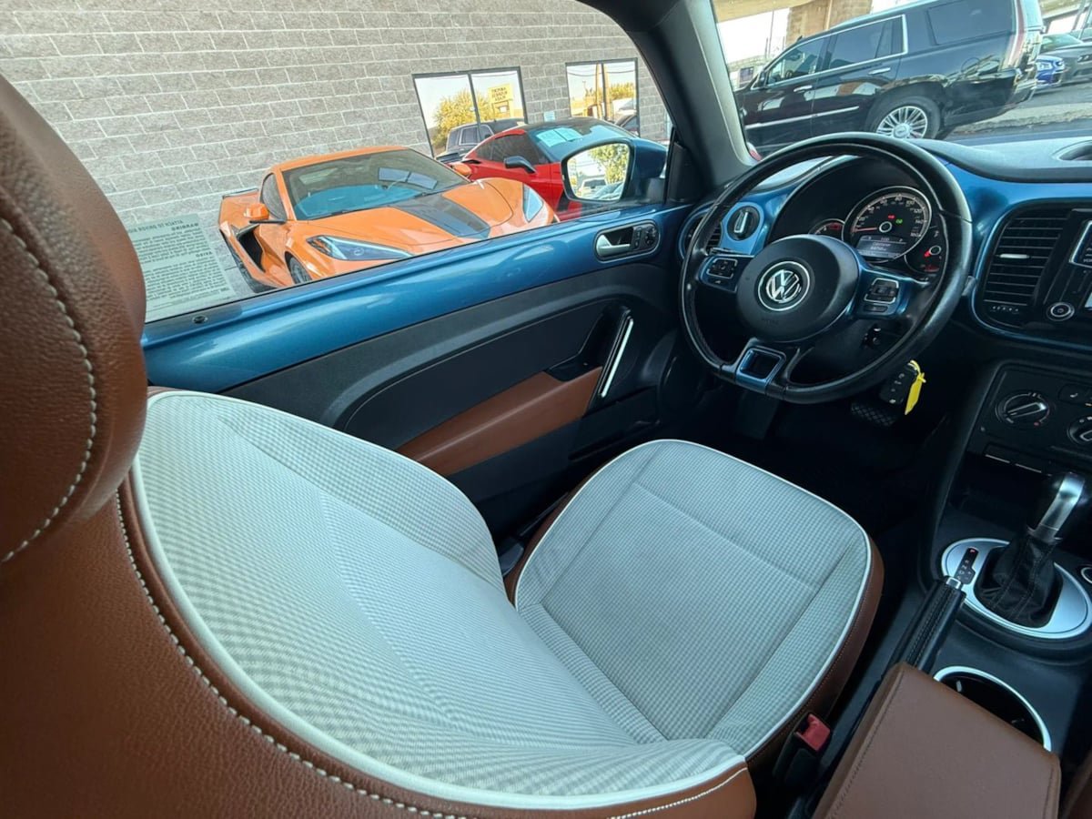 Used 2017 Volkswagen Beetle 1.8T S FWD image 42