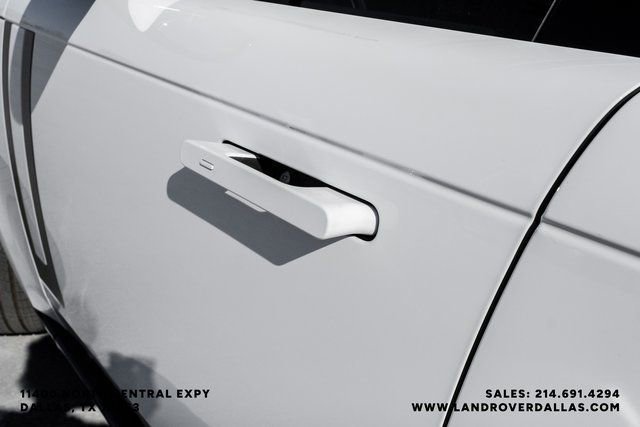 New 2026 Land Rover Range Rover Long Wheelbase SE image 39