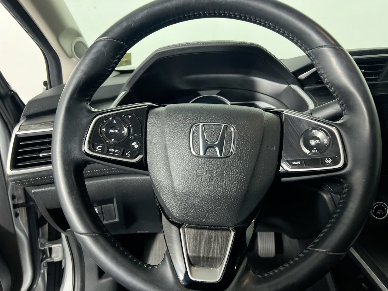 Used 2021 Honda Clarity Touring image 11