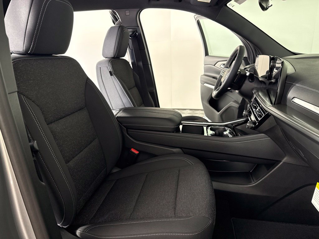 New 2027 Chevrolet Traverse LT FWD image 36