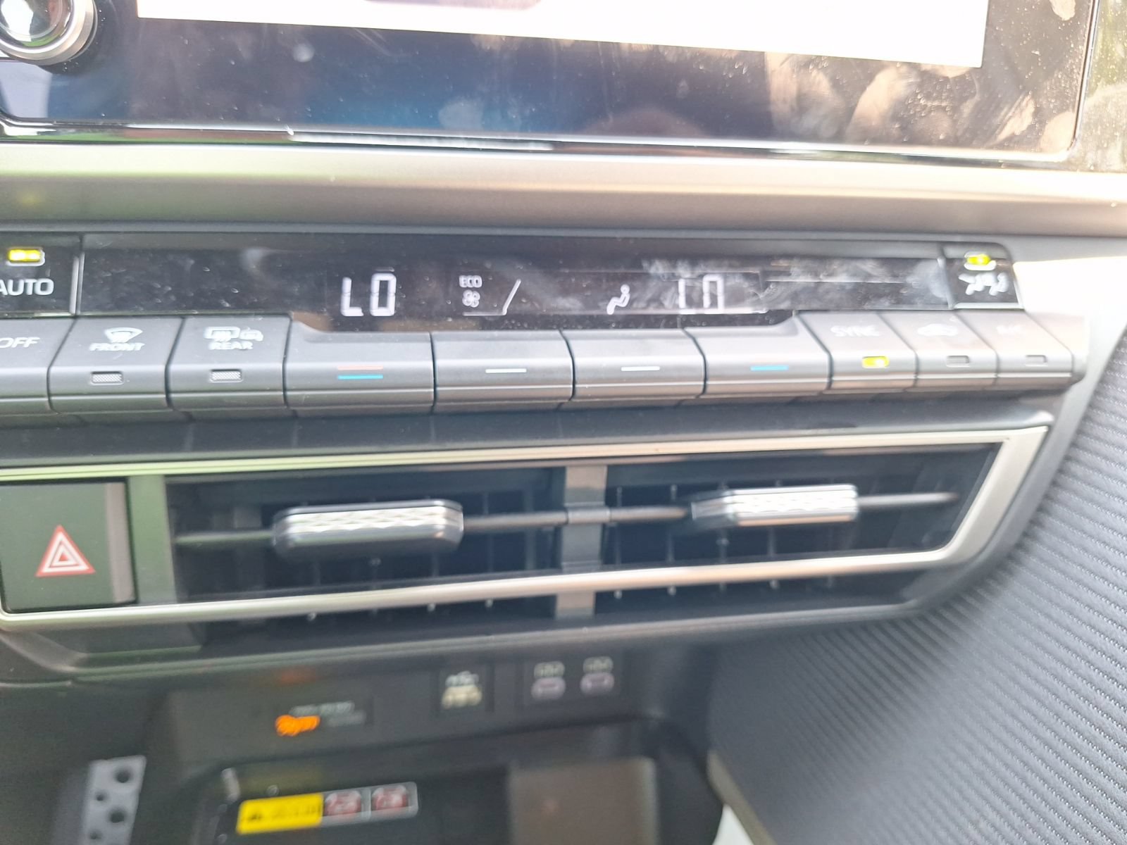 Used 2026 Toyota Camry SE FWD image 26