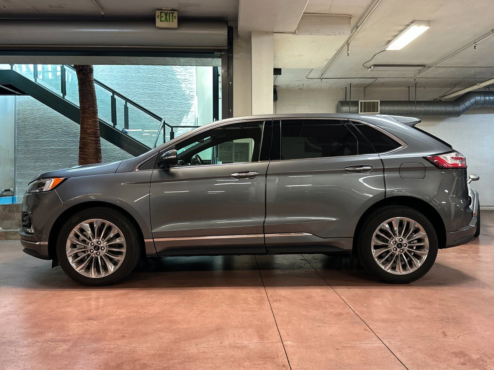 Used 2022 Ford Edge Titanium w/ Equipment Group 301A AWD/4WD image 2