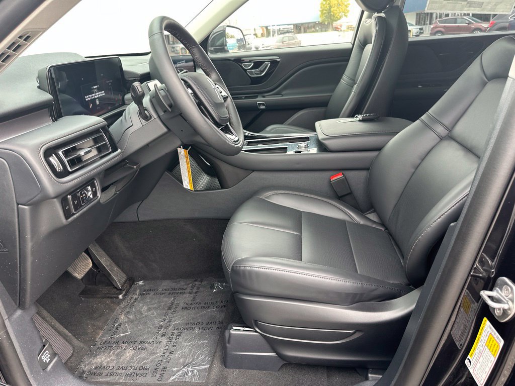 New 2026 Lincoln Aviator AWD image 14