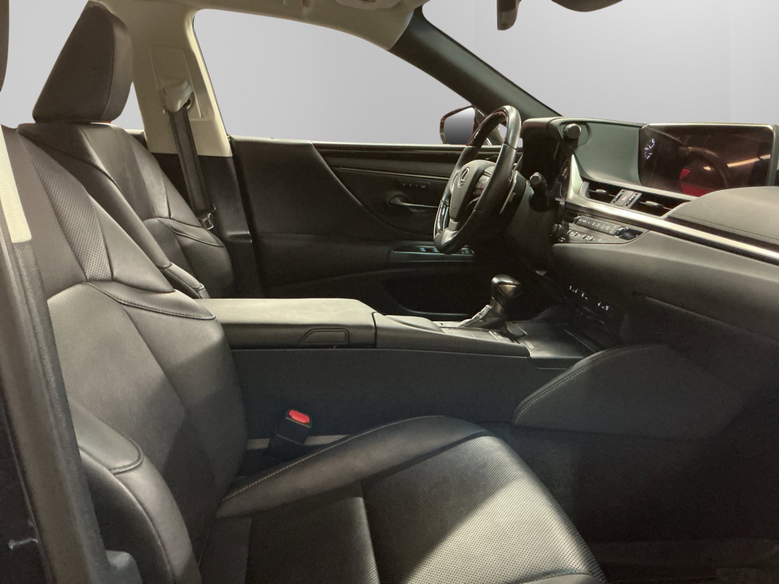 Used 2020 Lexus ES 300h w/ Premium Package FWD image 15