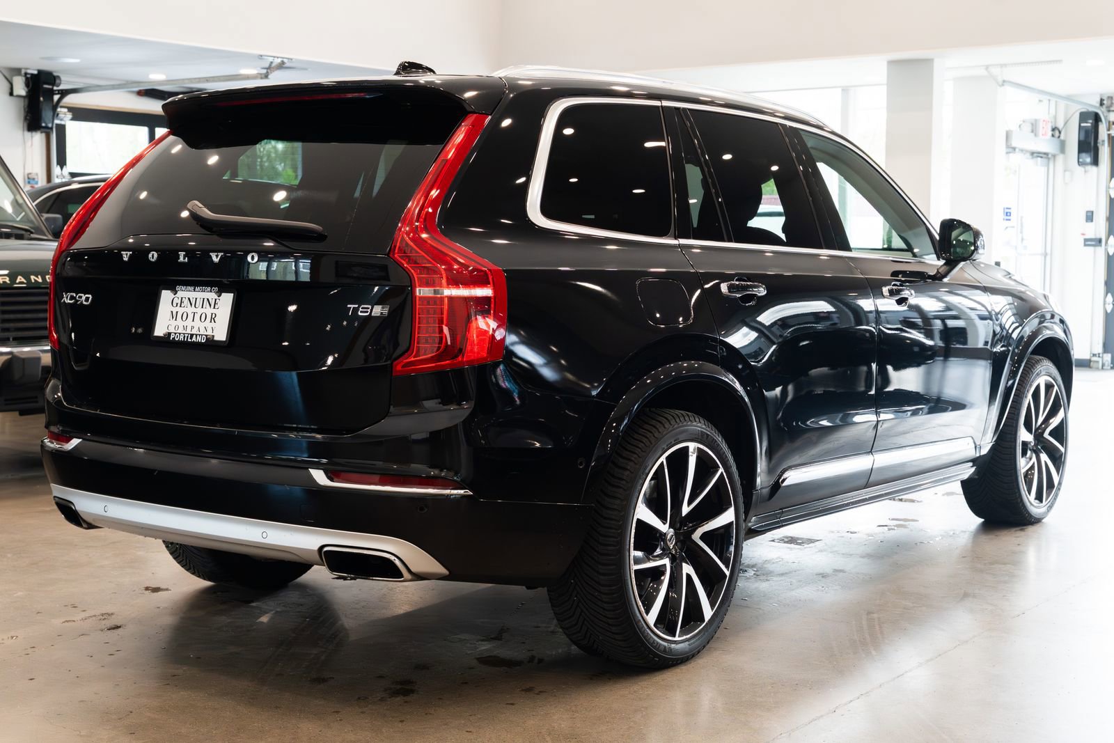 Used 2019 Volvo XC90 T8 Inscription w/ Advanced Package AWD/4WD image 4
