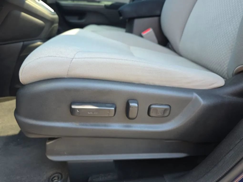Used 2016 Honda CR-V EX image 15