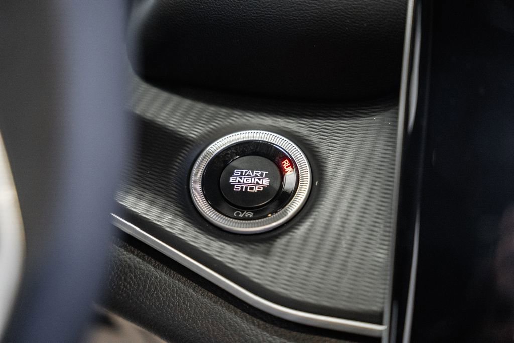 New 2025 Jeep Grand Cherokee Altitude image 25