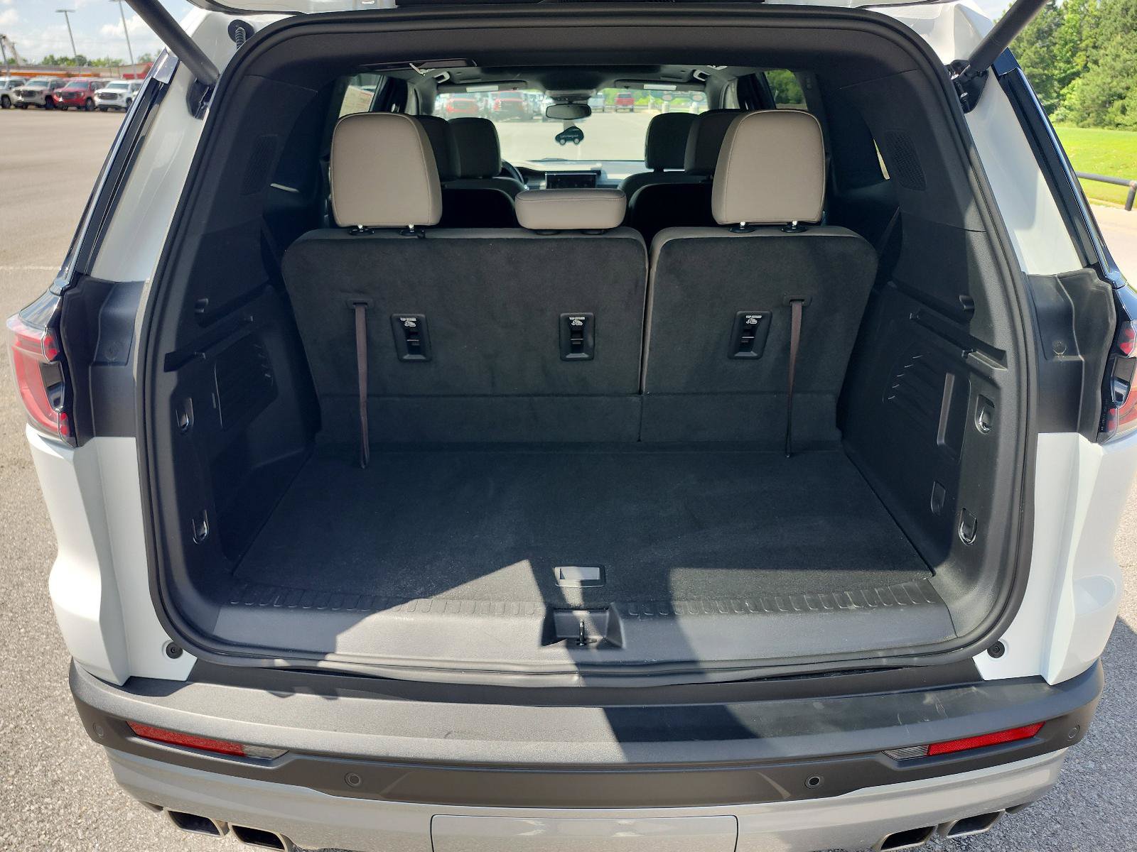 Certified 2024 GMC Acadia Elevation w/ Luxury Package FWD image 10