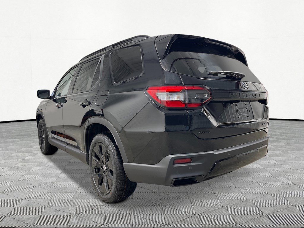 New 2026 Honda Pilot Black Edition image 4