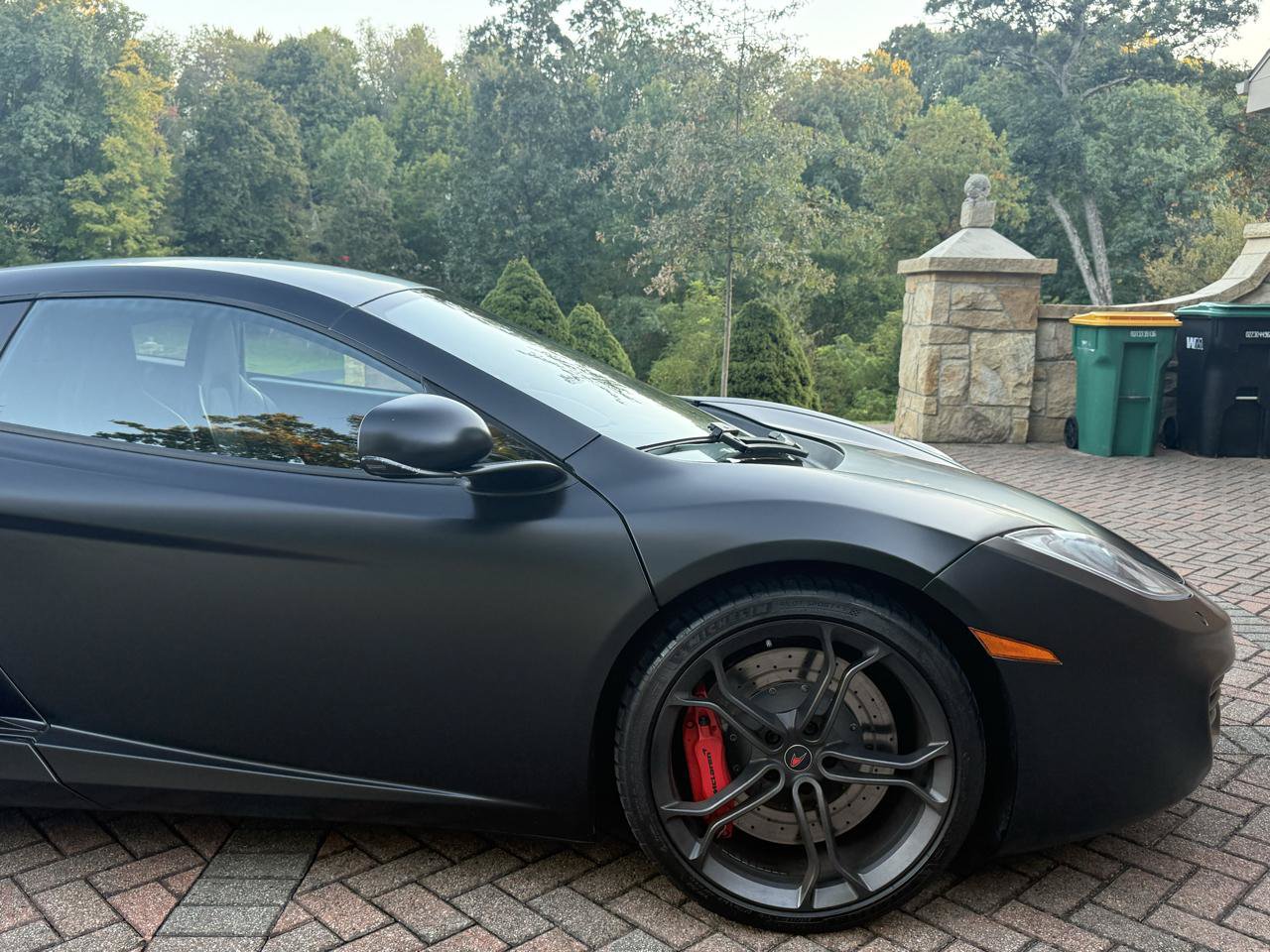 Used 2012 McLaren MP4-12C Coupe RWD image 21