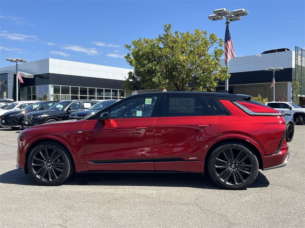 New 2026 Cadillac Lyriq V w/ Exterior Carbon Fiber Package image 7