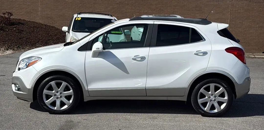 Used 2015 Buick Encore Premium w/ Experience Buick Package FWD image 2
