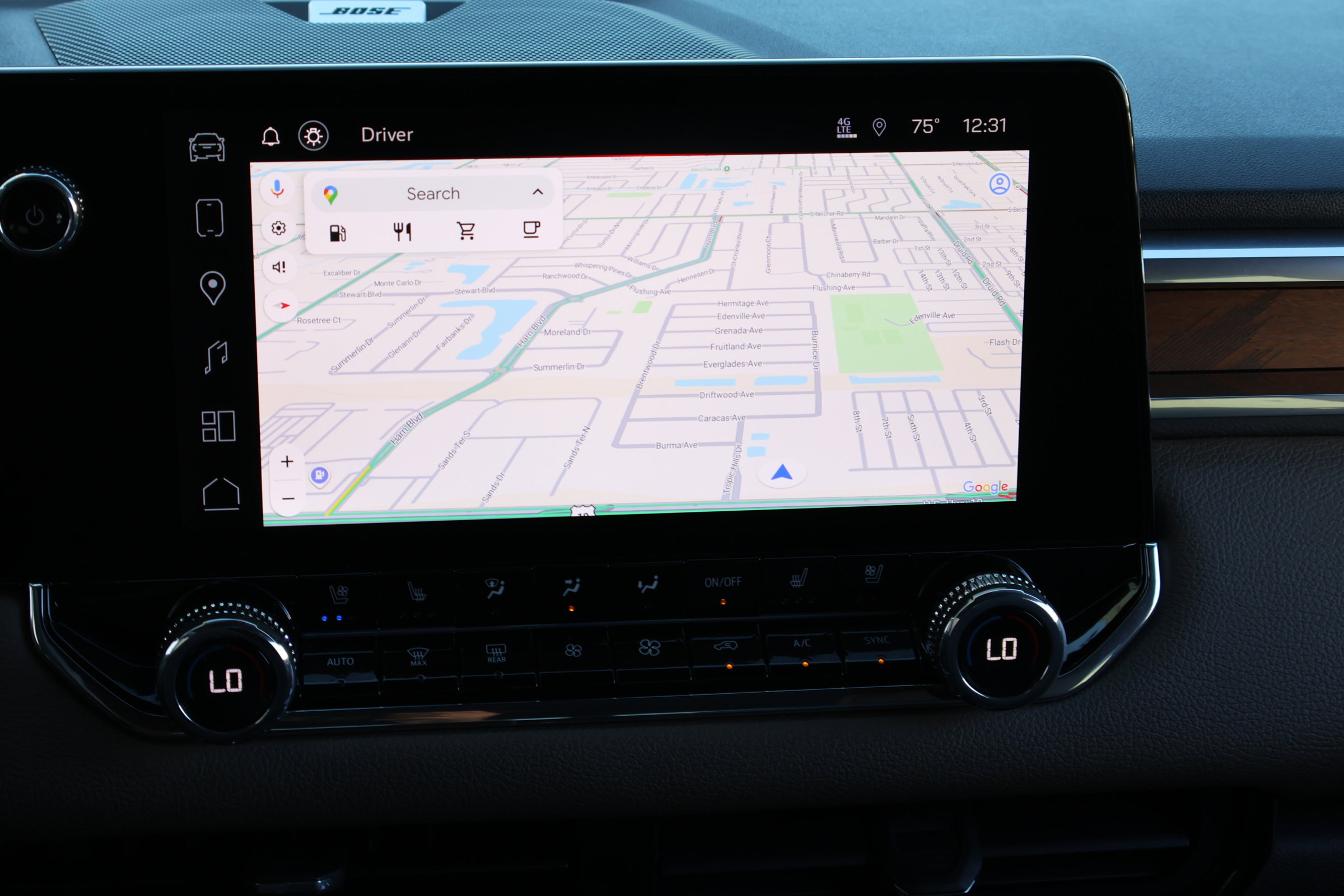 Used 2025 GMC Canyon Denali image 3