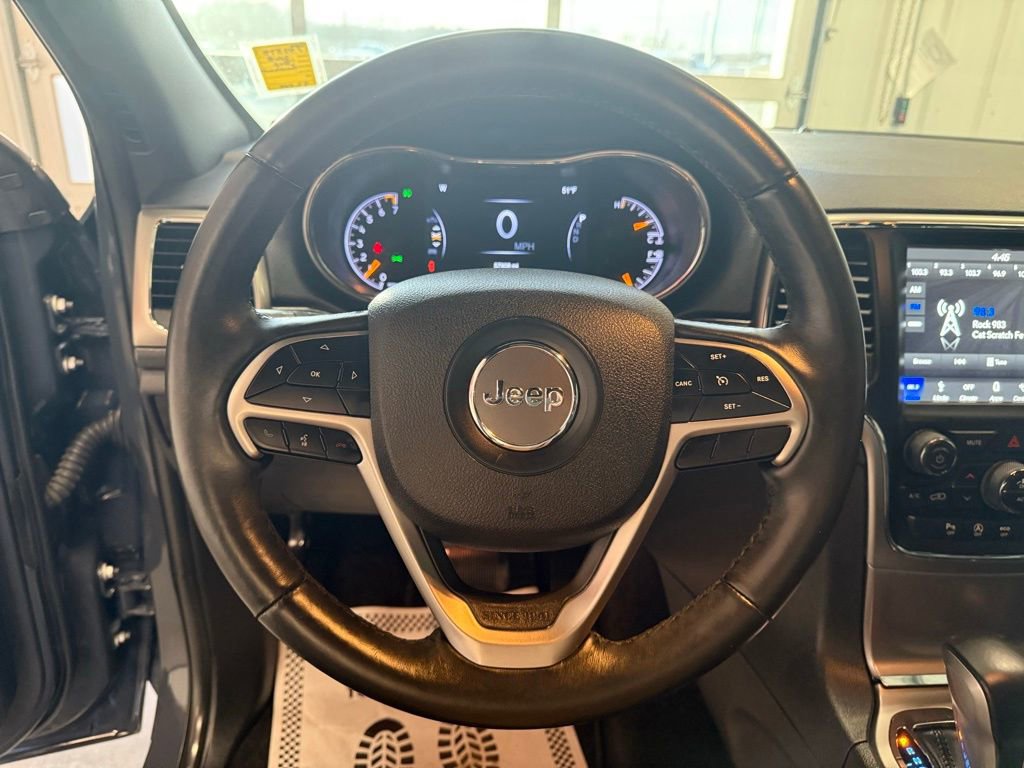 Used 2018 Jeep Grand Cherokee Altitude image 28