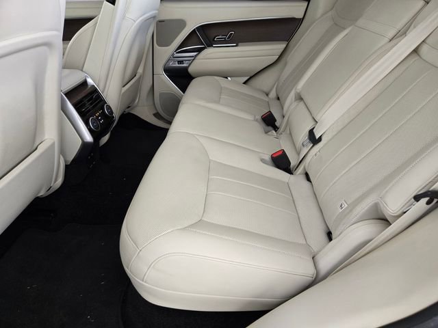 Certified 2023 Land Rover Range Rover SE AWD/4WD image 5