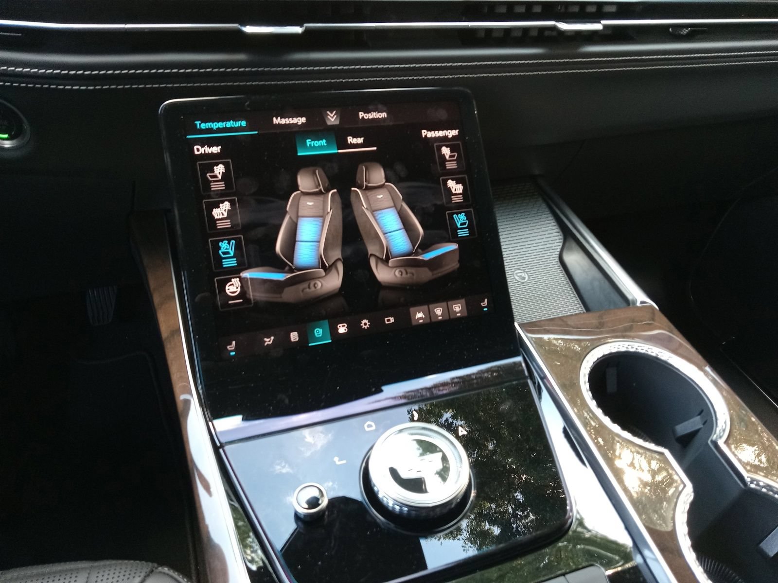 New 2026 Cadillac Escalade Platinum Sport AWD/4WD image 15