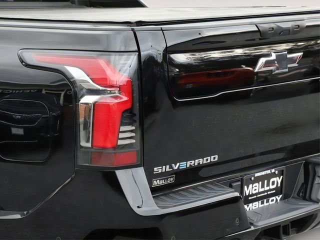 Used 2024 Chevrolet Silverado EV RST AWD/4WD image 15