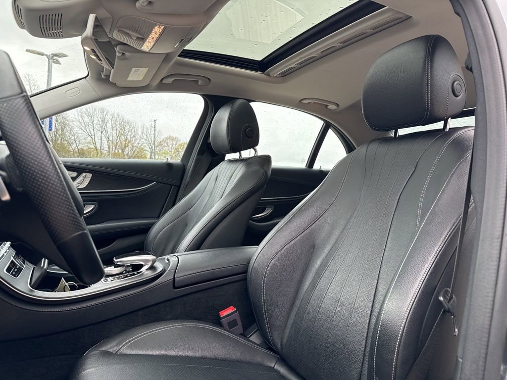 Used 2018 Mercedes-Benz E 300 4MATIC image 11