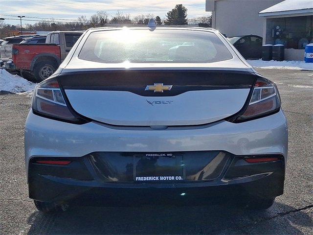 Used 2017 Chevrolet Volt LT w/ Comfort Package image 5